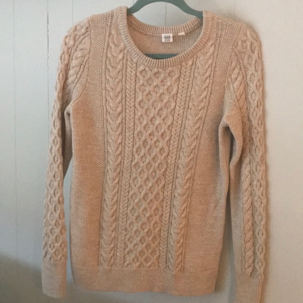 GAP cable knit sweater